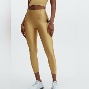 NWT - Fabletics OASIS SHINE HIGH-WAISTED POCKET 7/8
Gold Leggings XXL